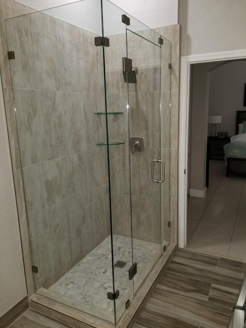 Shower Door Glass -Mirrors | 605 Wood Rd, Seffner, FL 33584, USA | Phone: (813) 820-8799