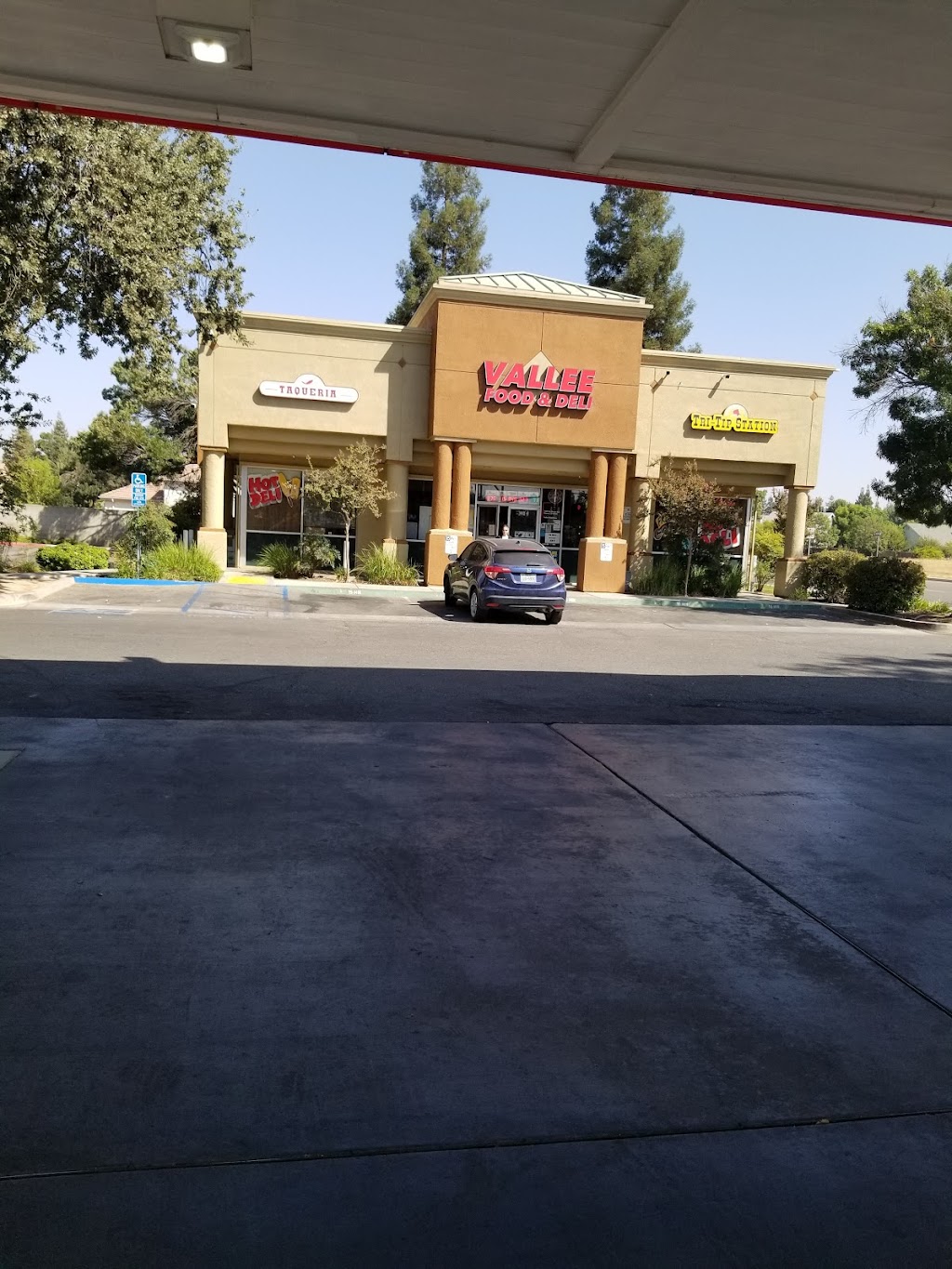 Vallee Food Store | 10091 N Maple Ave, Fresno, CA 93730, USA | Phone: (559) 433-9370