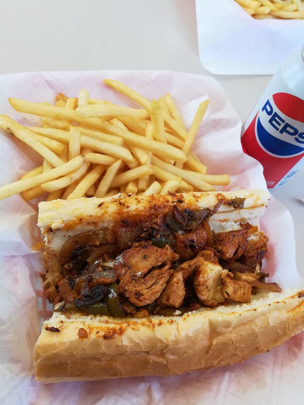 Frank N Lous Gyros | 4044 183rd St, Country Club Hills, IL 60478, USA | Phone: (708) 798-1570