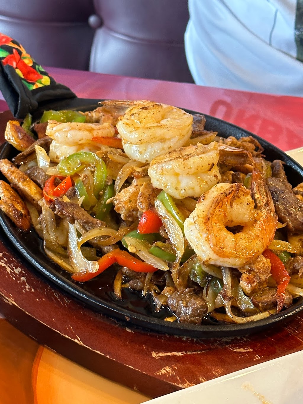 Las Fridas Mexican Food | 196 W Ridge Pike Suite 168, Limerick, PA 19468, USA | Phone: (484) 902-8238