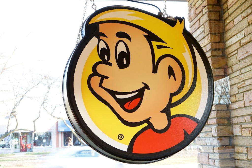 Hungry Howies Pizza | 21143 Mack Ave, Grosse Pointe Woods, MI 48236, USA | Phone: (313) 886-4500