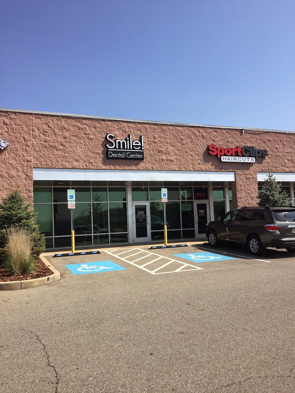 Smile! Dental Center - Jarrett Foust, DDS | 500 Grandview Crossing #30, Gibsonia, PA 15044, USA | Phone: (724) 502-4221