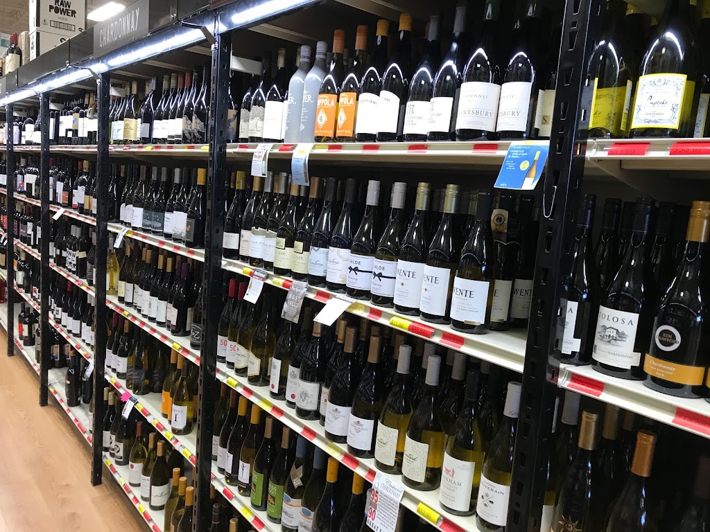 Wine Outlet | 10 Meadowlands Pkwy, Secaucus, NJ 07094, USA | Phone: (201) 866-1600
