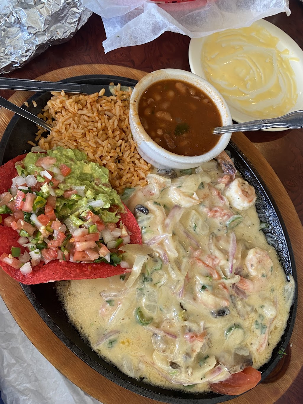 Monarcas Mexican Restaurant | 121 E 3rd St, Taylor, TX 76574, USA | Phone: (512) 352-0025