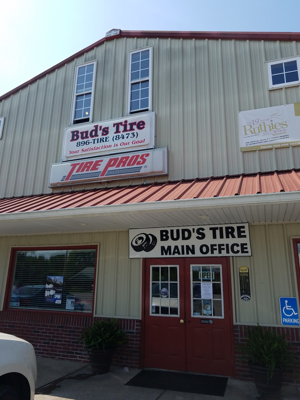 Buds Tire Pros | 3600 Woodbury Pike, Murfreesboro, TN 37127, USA | Phone: (615) 896-8473