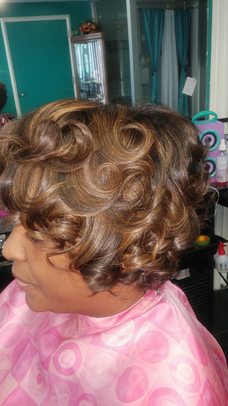 Salon ReNu | 23300 Greenfield Rd, Oak Park, MI 48237, USA | Phone: (248) 996-4755