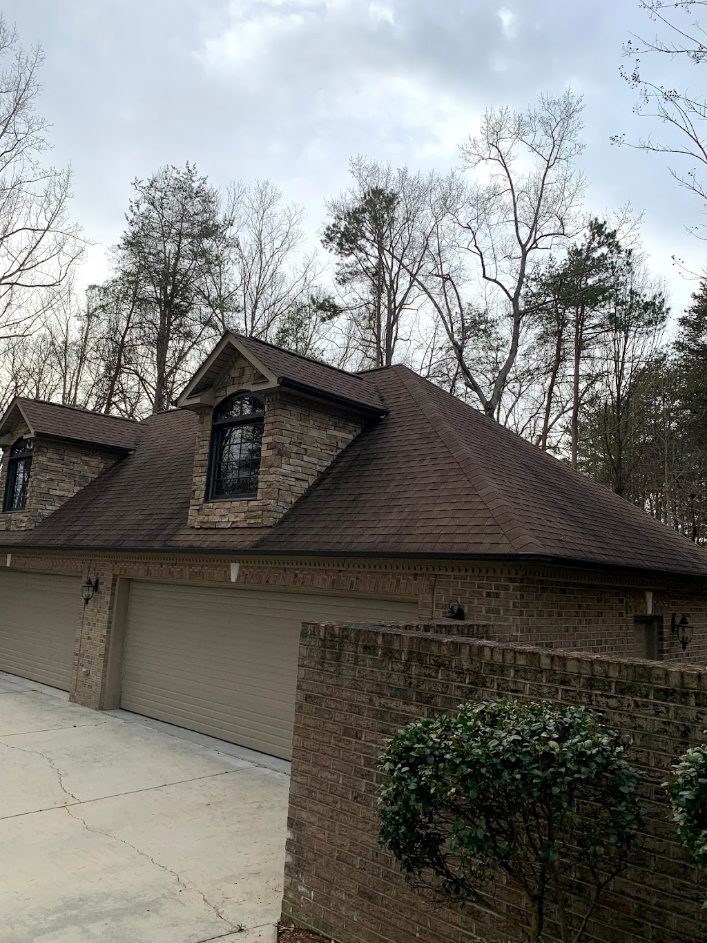 AquaCLEAN Pressure Washing & SOFTWASH Specialist | 1144 Hidden Creek Cir, Hickory, NC 28602, USA | Phone: (828) 455-4810