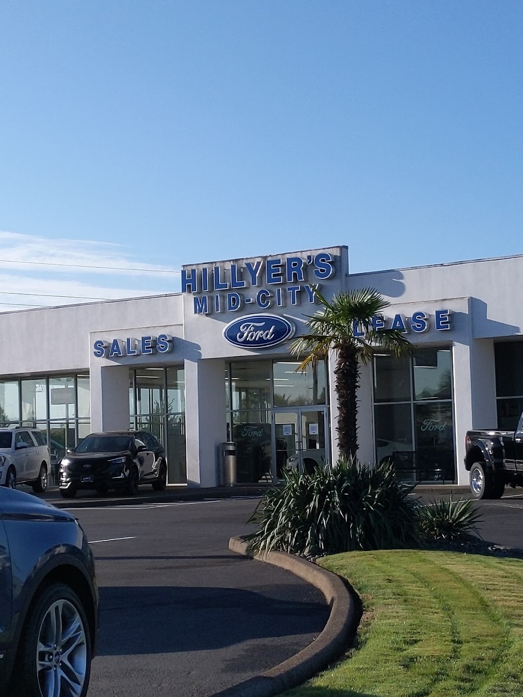 Hillyers Mid-City Ford | 3000 Hillyer Ln, Woodburn, OR 97071, USA | Phone: (503) 981-4747
