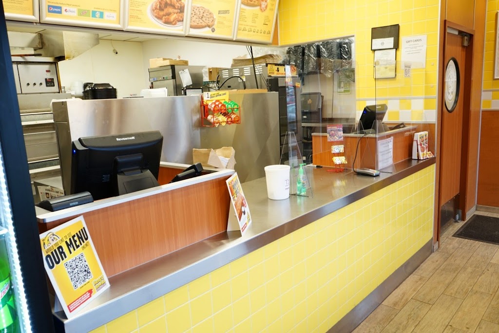 Hungry Howies Pizza | 31912 Ryan Rd, Warren, MI 48092, USA | Phone: (586) 939-3290