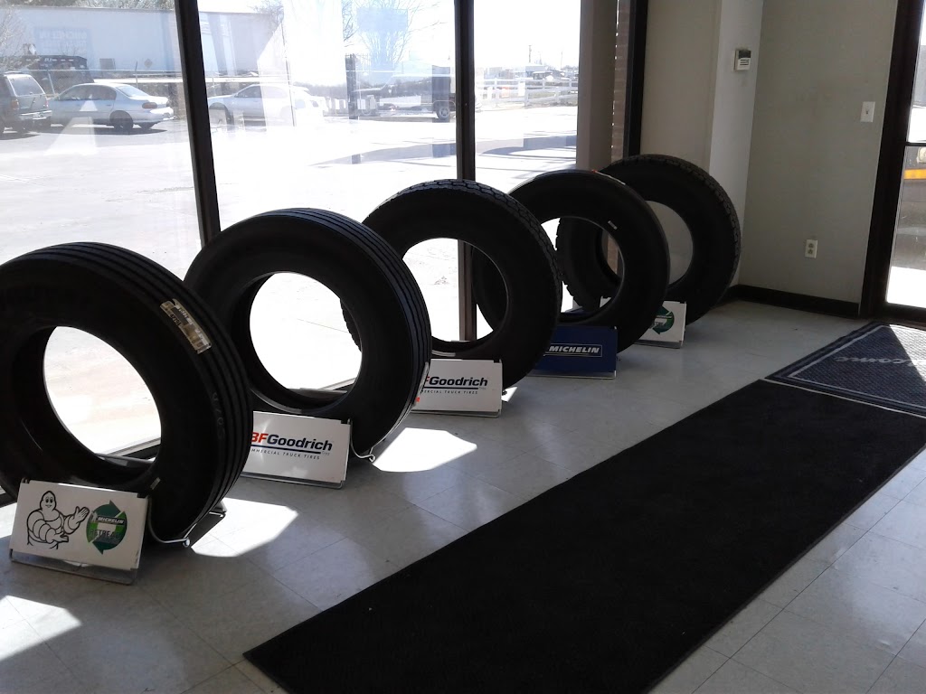 T & W Tire | 15705 E Skelly Dr, Tulsa, OK 74116, USA | Phone: (918) 437-8383