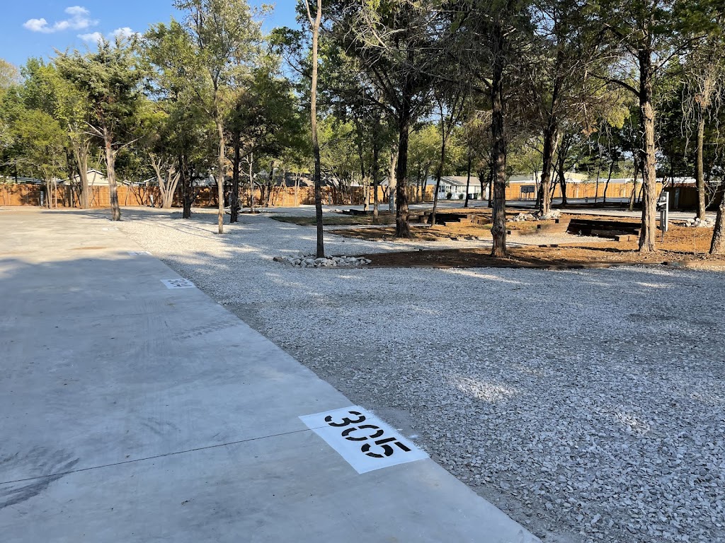 Lake Dallas RV Park | 661 Main St, Lake Dallas, TX 75065, USA | Phone: (940) 279-1469