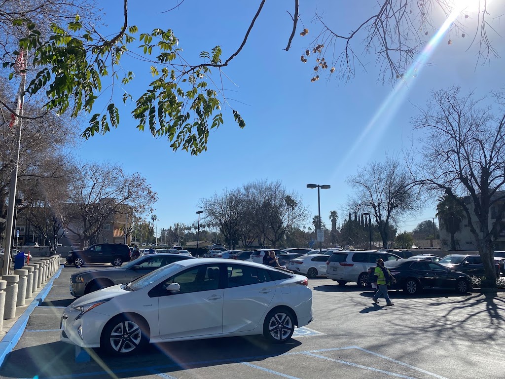 Pomona DMV 1600 S Garey Ave, Pomona, CA 91766