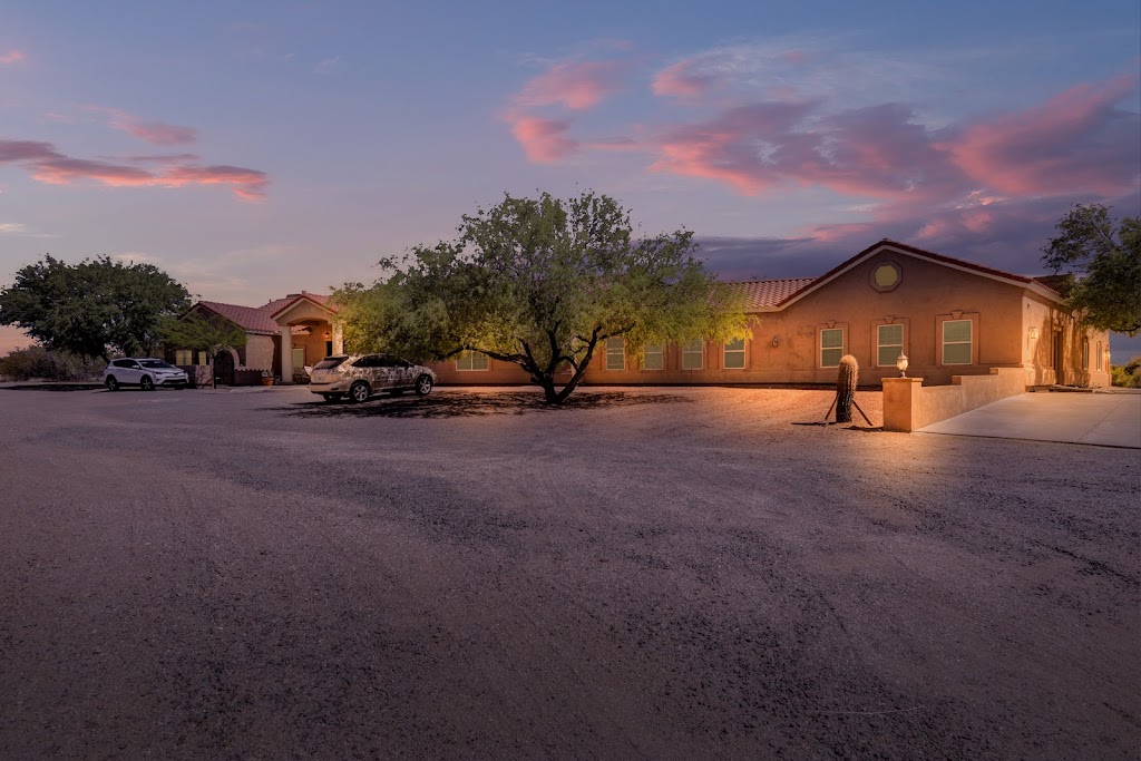 Lovin Manor Assisted Living | 29192 N 76th St, Scottsdale, AZ 85266, USA | Phone: (480) 275-2270