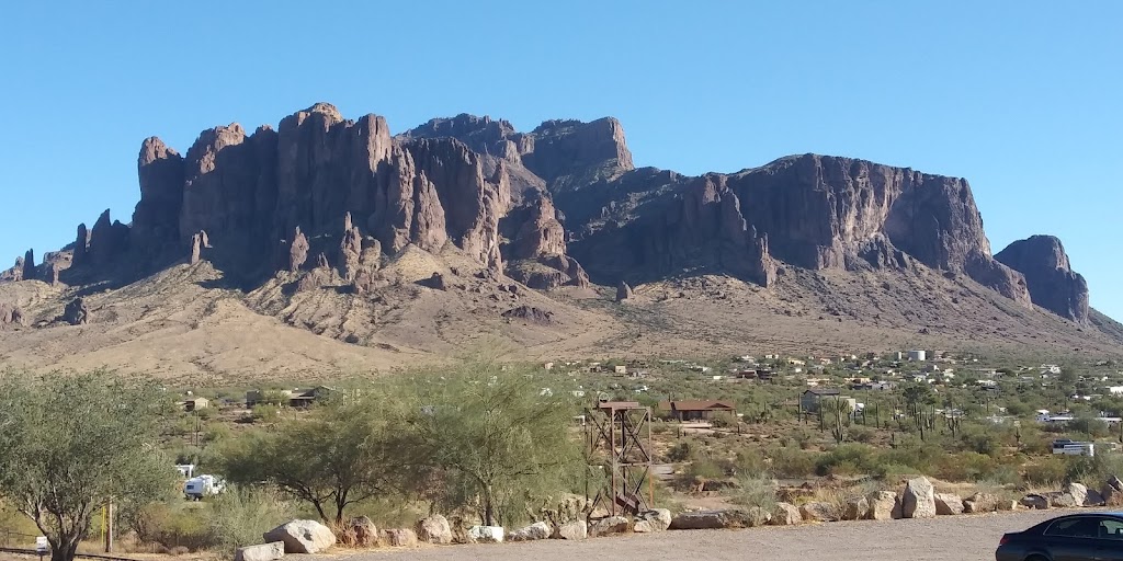 Miners Grill & Ice Cream Parlor | 4650 N Mammoth Mine Rd, Apache Junction, AZ 85119, USA | Phone: (480) 983-9591