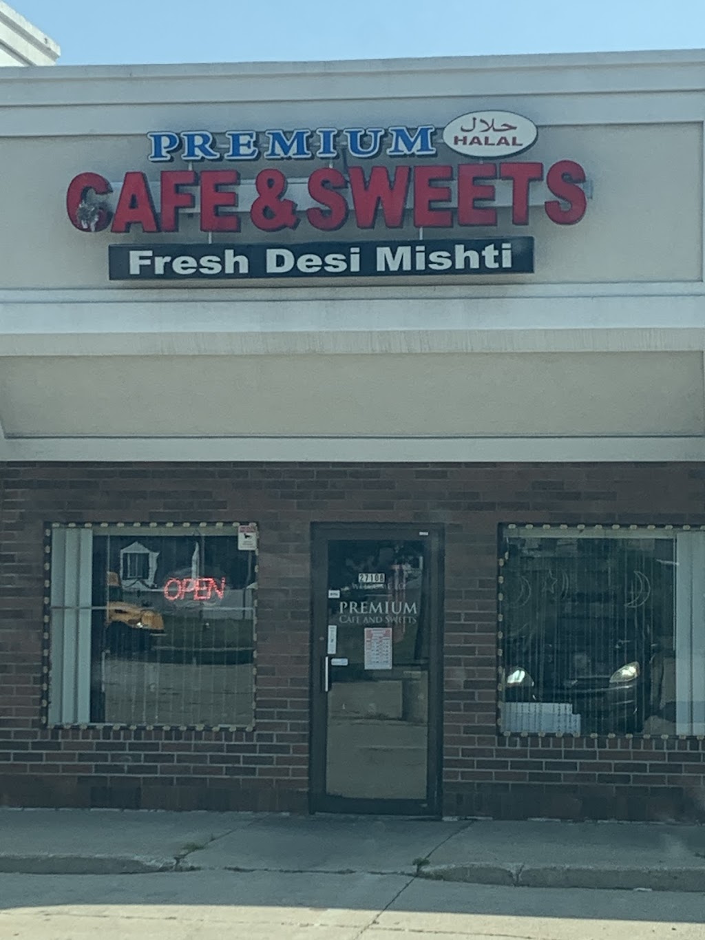 Premium Cafe & Sweets | 27108 Dequindre Rd, Warren, MI 48092, USA | Phone: (586) 459-5091