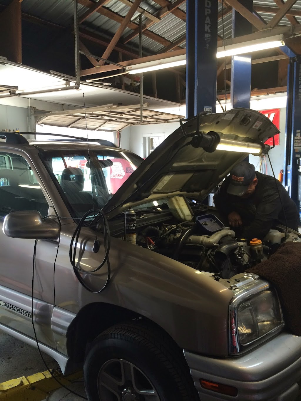 H & H Auto Repair | 2524 N Austin Ave, Georgetown, TX 78626, USA | Phone: (512) 863-4411