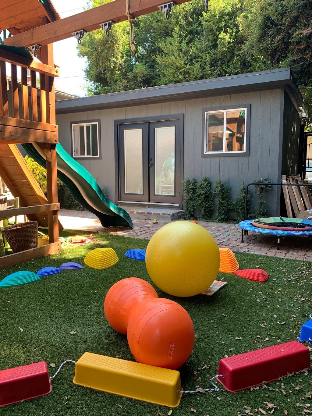 Willowcrest School | 10506 Magnolia Blvd, North Hollywood, CA 91601, USA | Phone: (818) 732-8760