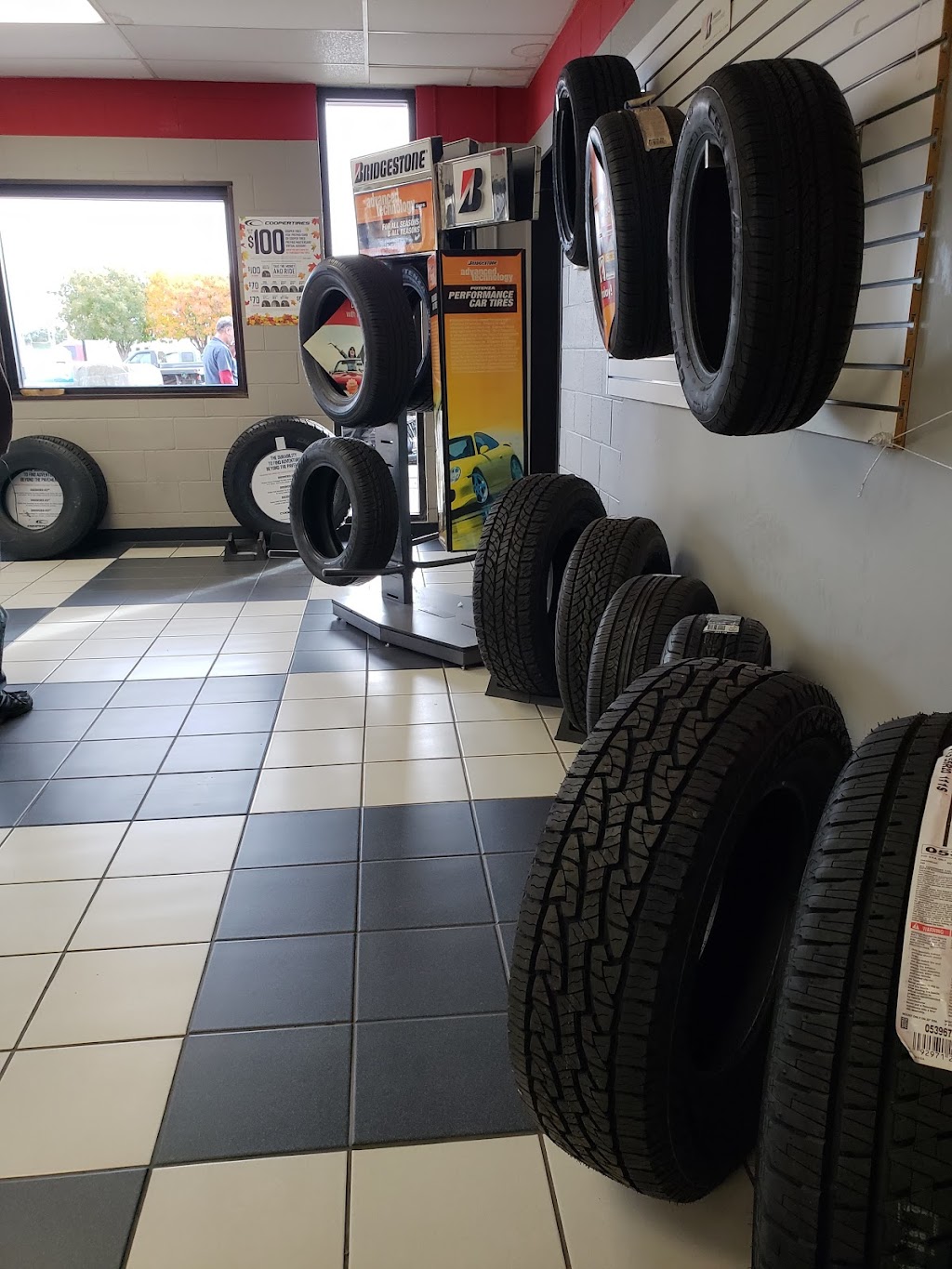 Freddies Discount Tires | 3104 W Reno Ave, Oklahoma City, OK 73107, USA | Phone: (405) 235-1881