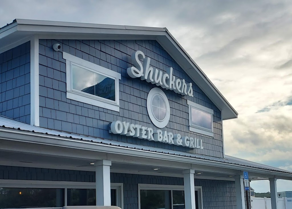 Shuckers Oyster Bar & Grill | 96008 Wades Pl, Fernandina Beach, FL 32034, USA | Phone: (904) 277-2580