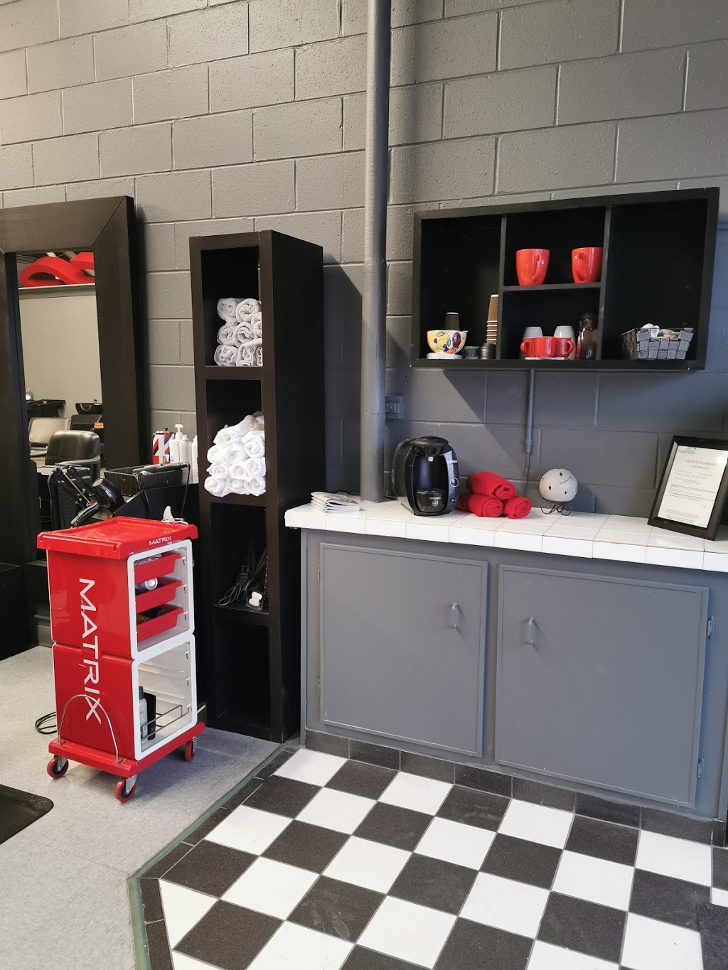 salon sychedelic | Inside Donas Hair Studio, 8240 McLeod Rd, Niagara Falls, ON L2H 1H1, Canada | Phone: (905) 357-4711