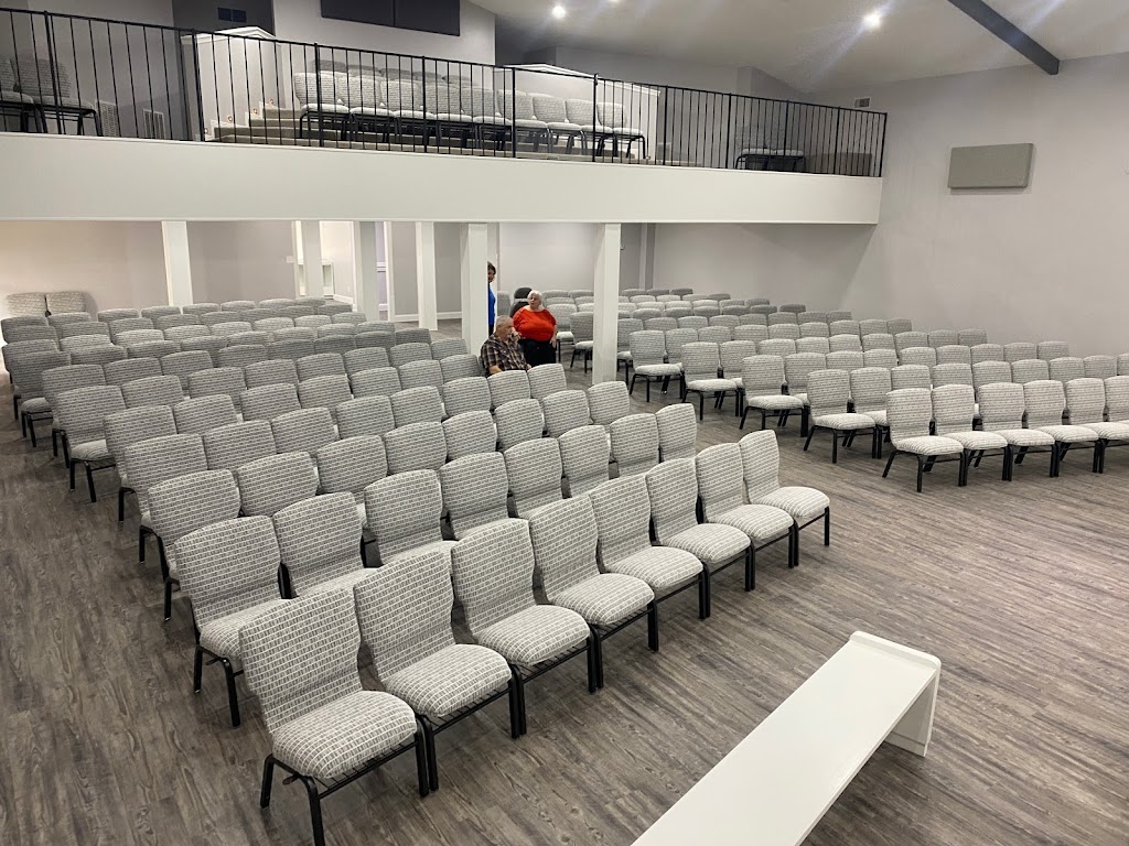 Chairs For Worship | 6311 I-35, Gainesville, TX 76240, USA | Phone: (940) 612-4700