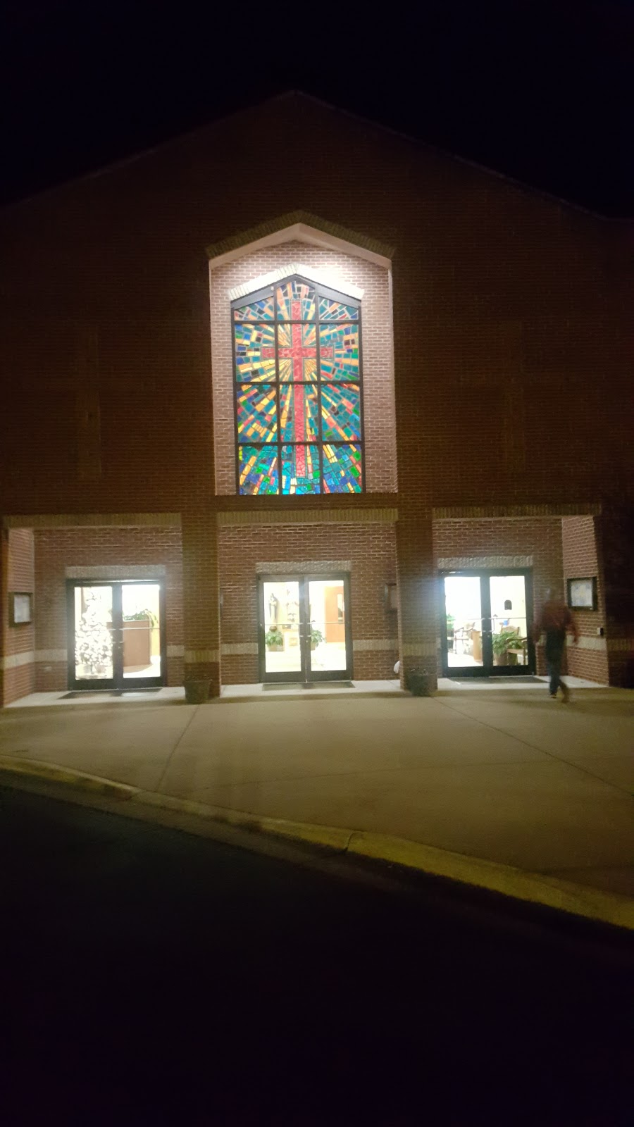 Holy Cross Catholic Church | 616 S Cherry St, Kernersville, NC 27284, USA | Phone: (336) 996-5109