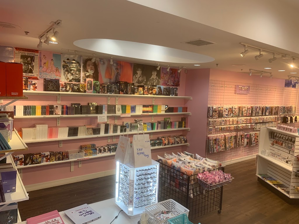 K Pop Pink Store | 1176 Galleria at Tyler #1176, Riverside, CA 92503, USA | Phone: (951) 977-5511