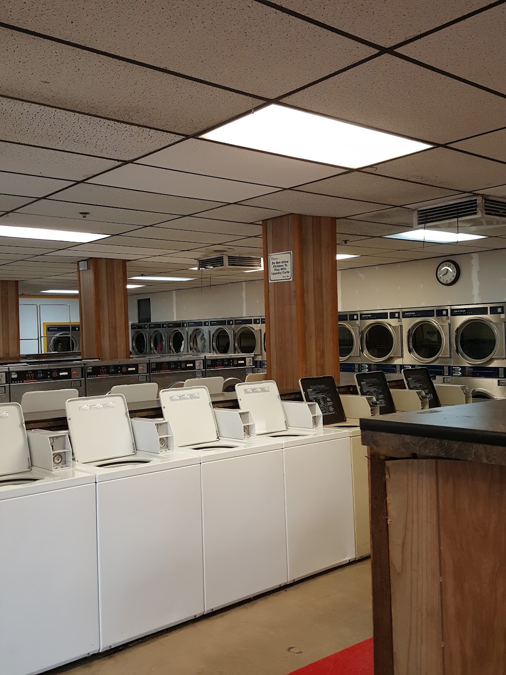 Pine Plaza Coin Laundry | 16312 Arrow Blvd Unit B, Fontana, CA 92335, USA | Phone: (909) 829-1830