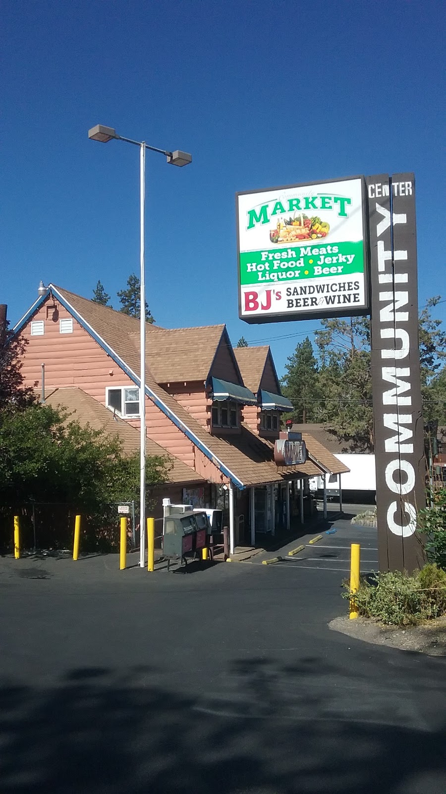 Community Market | 100 E Big Bear Blvd, Big Bear, CA 92314, USA | Phone: (909) 585-2641