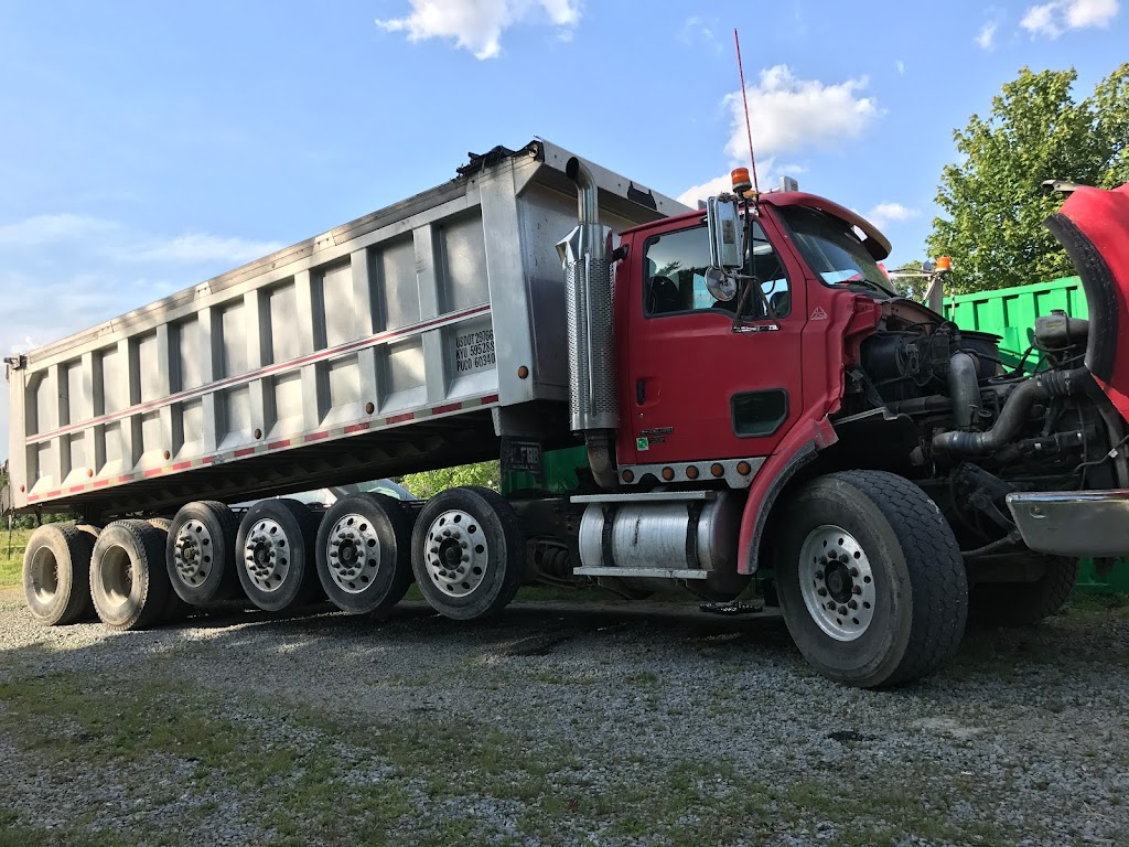 SK & J Trucking & Hauling LLC | 1903 Shawnee Trace Rd, Blanchester, OH 45107, USA | Phone: (513) 560-9981