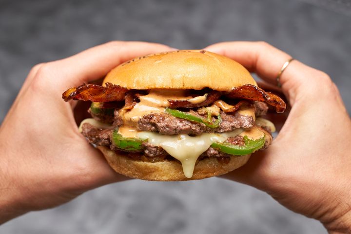 BurgerFi | 1608 Village Market Blvd #130, Leesburg, VA 20175, USA | Phone: (703) 669-3300