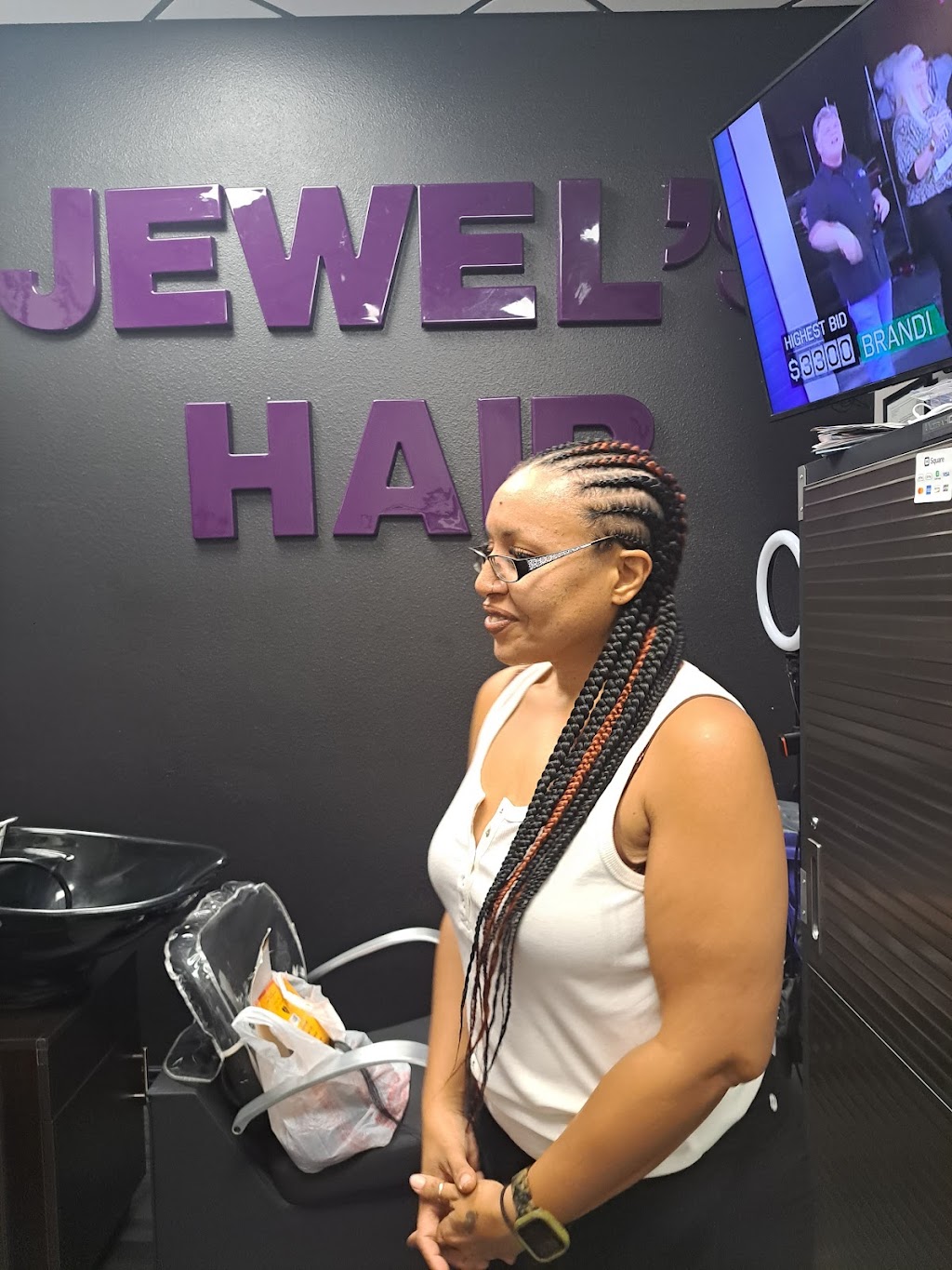 Jewels Hair LLC | 765 S Cotton Ln Suite 218, Goodyear, AZ 85338, USA | Phone: (520) 428-0720