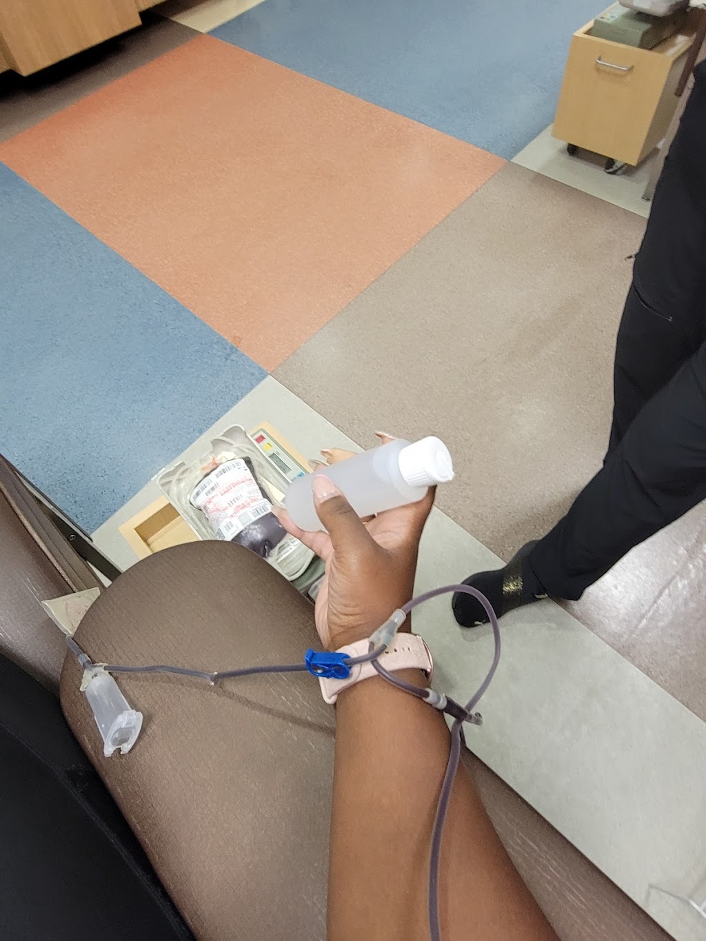 Memorial Blood Centers | 737 Pelham Blvd, St Paul, MN 55114, USA | Phone: (888) 448-3253