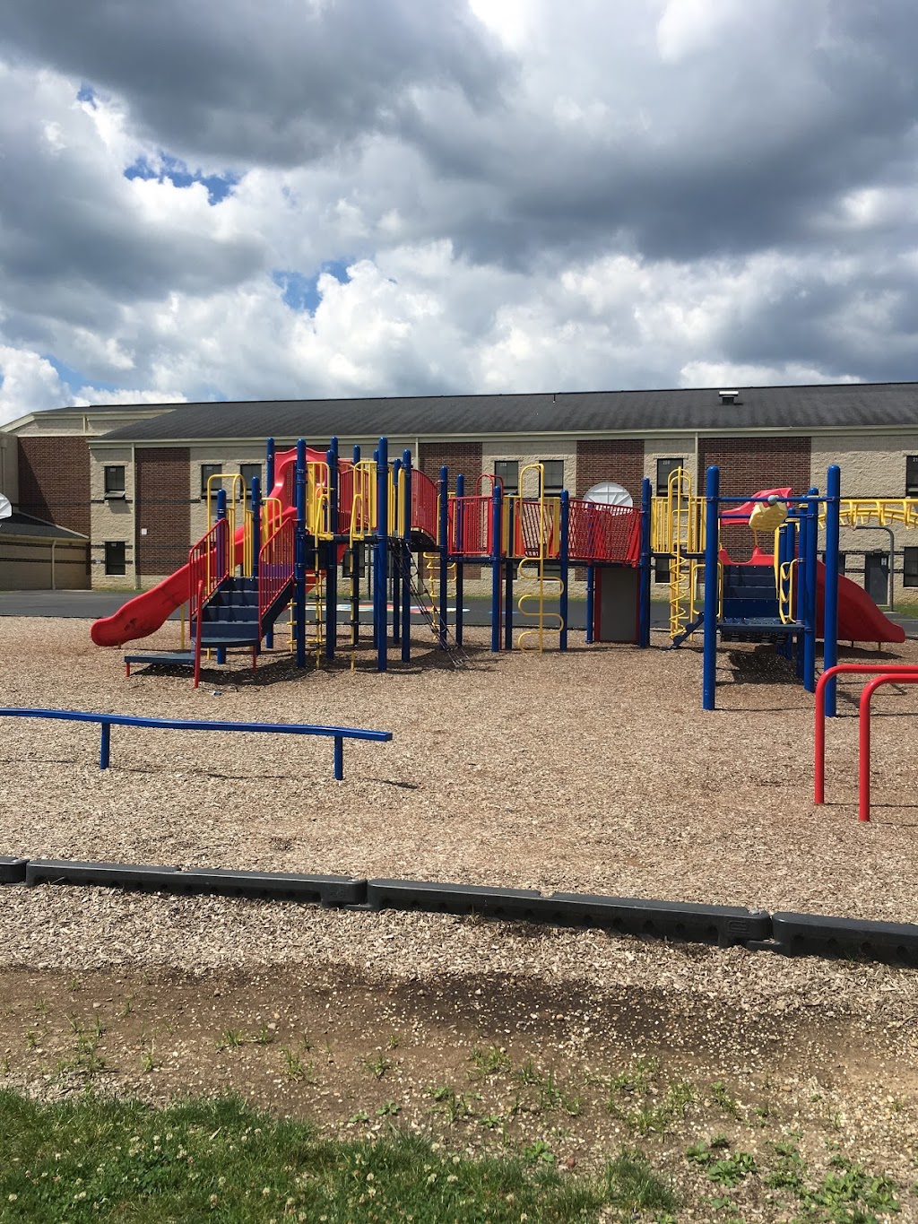 Brimfield Elementary School | 4170 OH-43, Kent, OH 44240, USA | Phone: (330) 673-8581