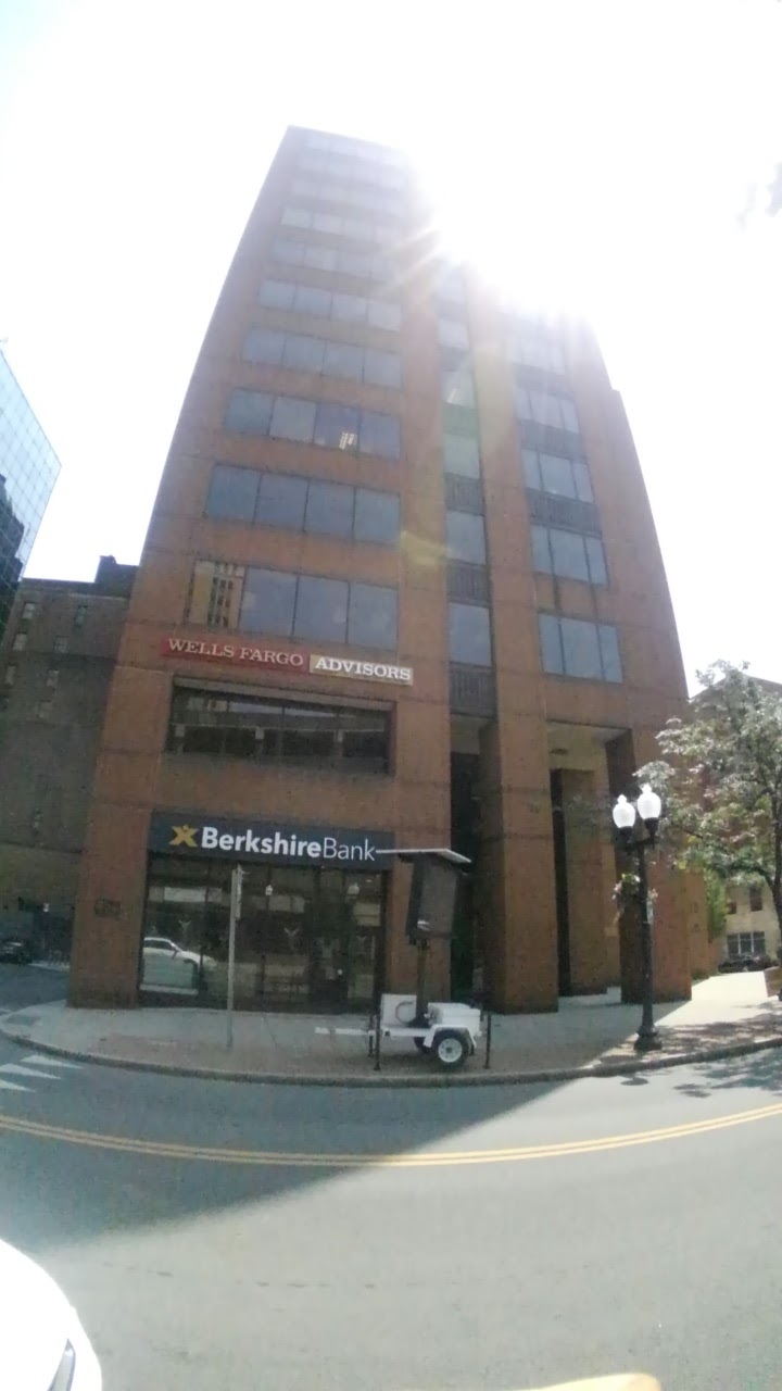 Berkshire Bank | 30 S Pearl St, Albany, NY 12207, USA | Phone: (518) 432-0318