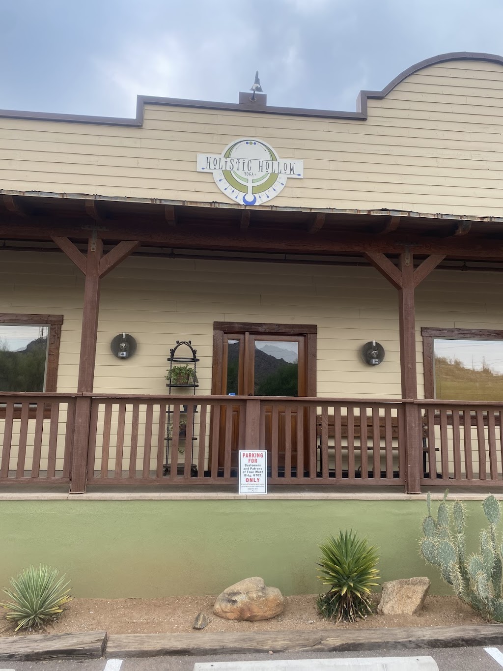 Holistic Hollow | 6702 E Cave Creek Rd Suite 7, Cave Creek, AZ 85331, USA | Phone: (602) 821-8800