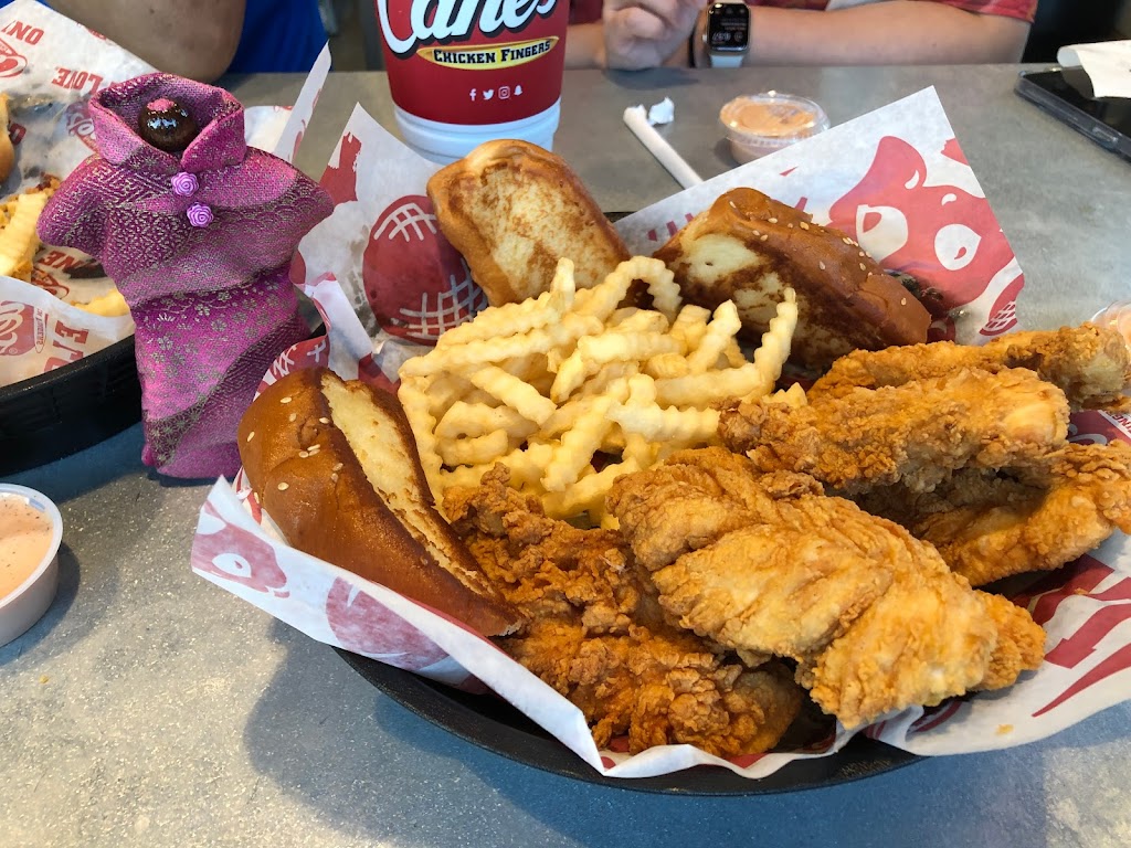 Raising Canes Chicken Fingers | 183 E Foothill Blvd, Upland, CA 91786, USA | Phone: (909) 579-0384