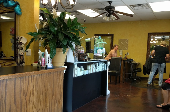 Dena and Company Salon | 9817 N Frankoma Rd, Sapulpa, OK 74066, USA | Phone: (918) 224-0200