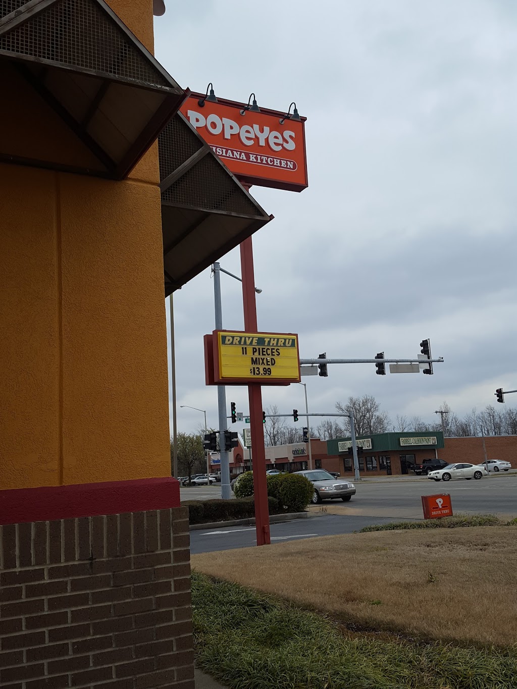 Popeyes Louisiana Kitchen | 1344 N Missouri St, West Memphis, AR 72301 | Phone: (870) 735-4212