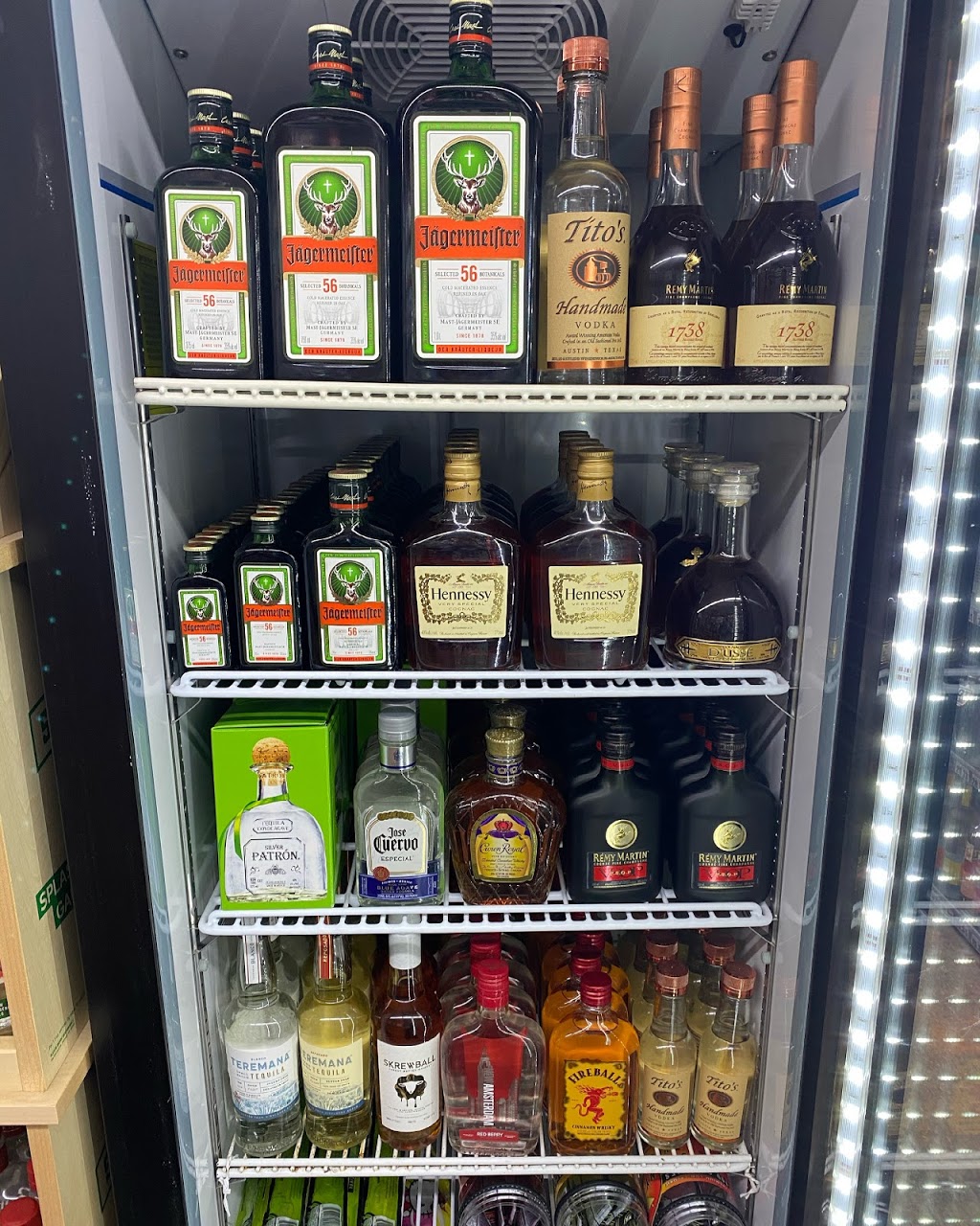 Easy Pick Mini Mart Liquor Store | 22764 West Rd, Brownstown Charter Twp, MI 48183, USA | Phone: (734) 675-1340