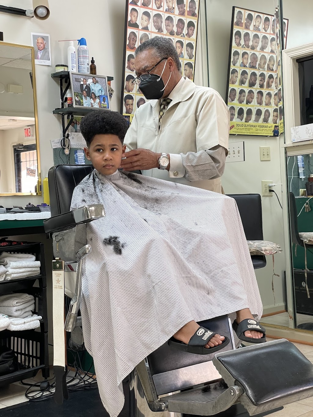 Macs Barbershop Inc | 1512 27th St, Newport News, VA 23607, USA | Phone: (757) 244-6227