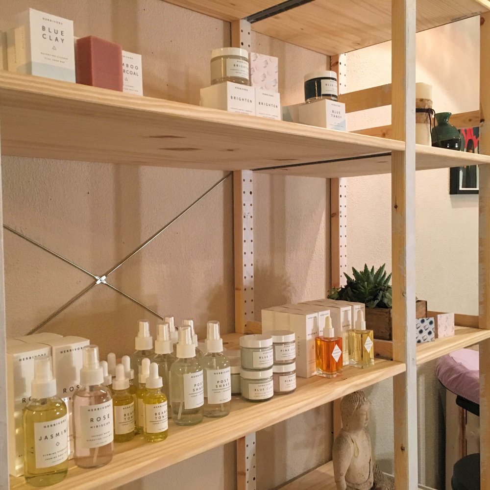 Lovely Organic Brow and Beauty Studio | 3000 E 50th St, Minneapolis, MN 55417, USA | Phone: (612) 345-4895 Lovely Organic Brow and Beauty Studio | 3000 E 50th St, Minneapolis, MN 55417, USA | Phone: (612) 345-4895