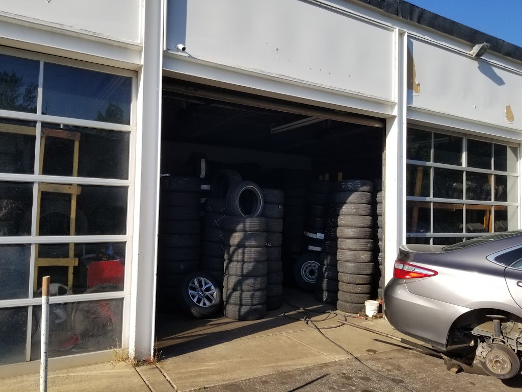 Strong Tires | 7173 W 130th St, Parma Heights, OH 44130, USA | Phone: (440) 884-3337