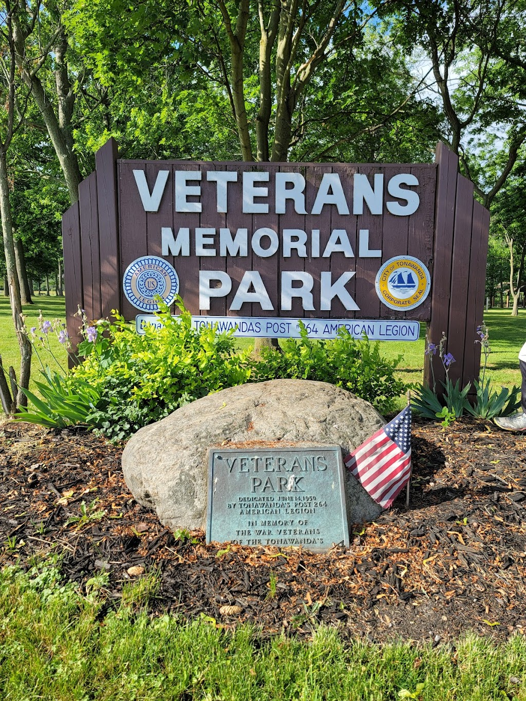 Veterans Memorial Park | 777 Niagara St, Tonawanda, NY 14150, USA | Phone: (716) 505-1172