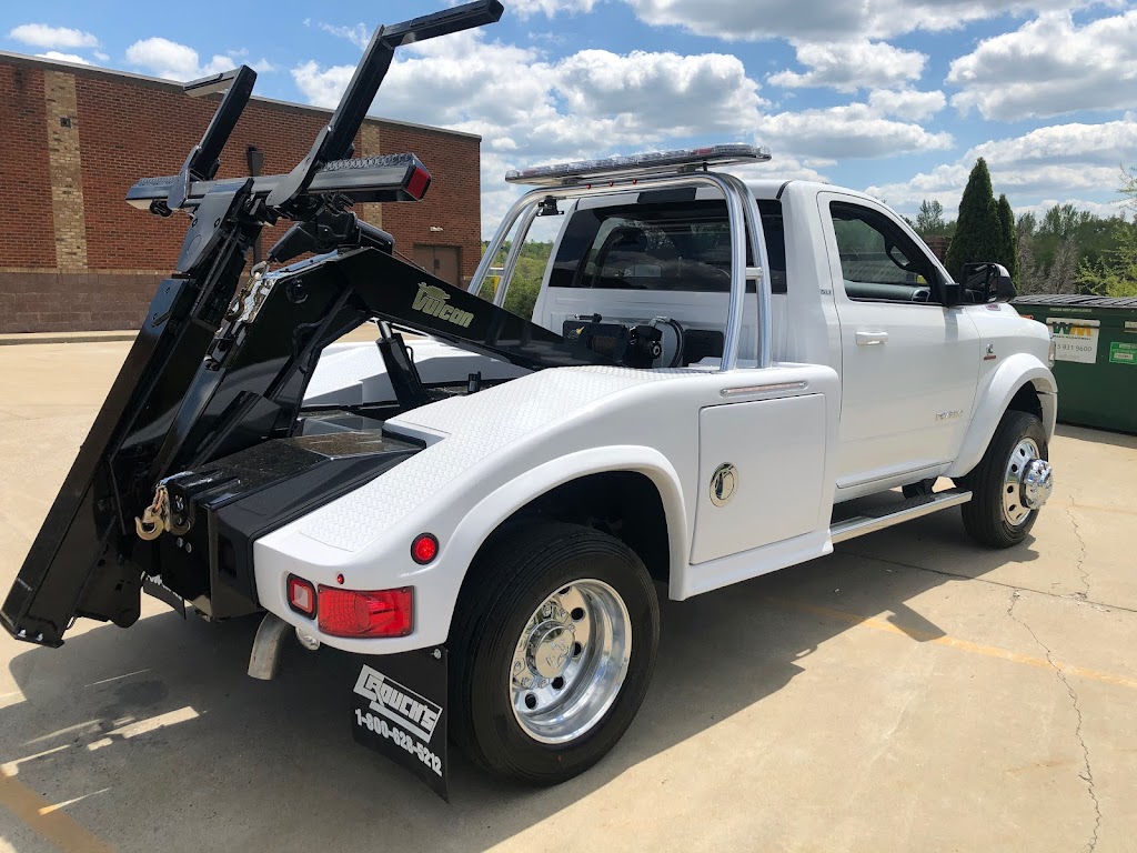 Crouch Tow Trucks | 100 Abbey Pl, Kingston Springs, TN 37082, USA | Phone: (800) 628-5212