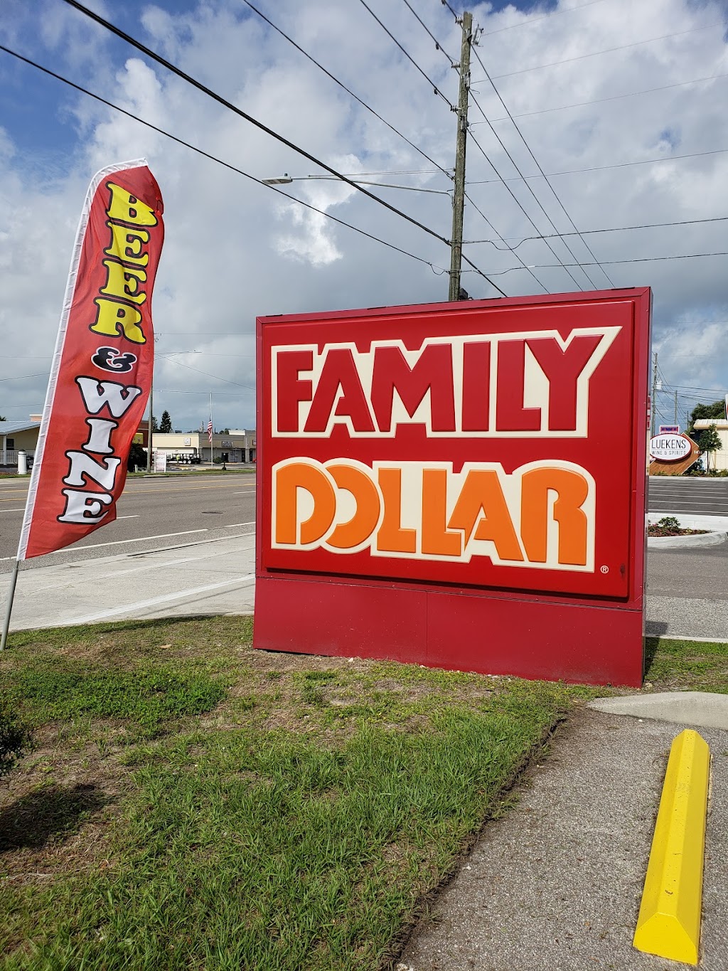 Family Dollar | 1420 Main St, Dunedin, FL 34698, USA | Phone: (727) 373-1369