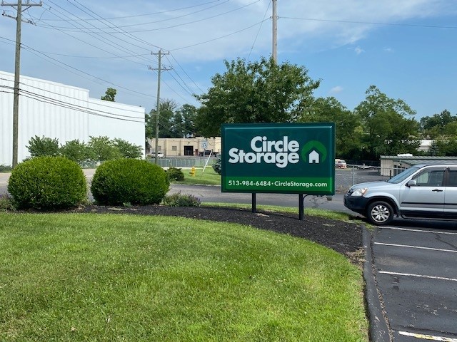 Circle Storage | 10988 Deerfield Rd, Blue Ash, OH 45242, USA | Phone: (513) 984-6484