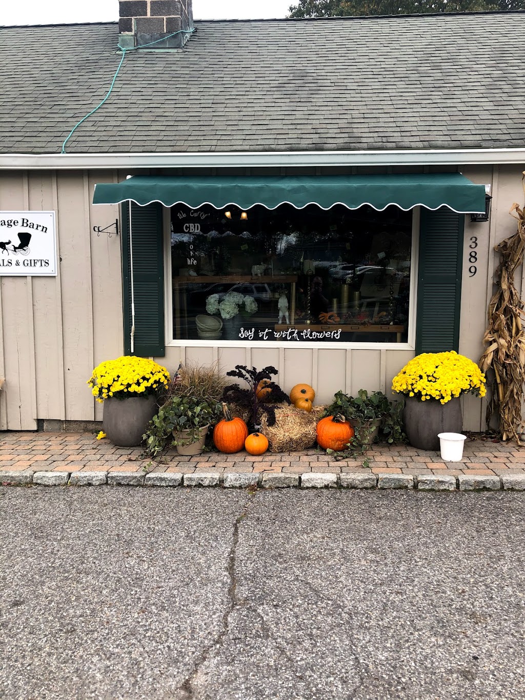 Carriage Barn Florals & Gifts | 389 Smith Ridge Rd, South Salem, NY 10590 | Phone: (914) 533-7390