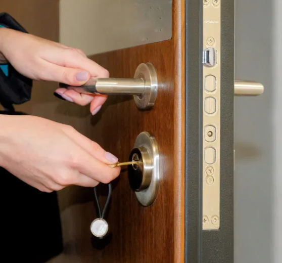 Omega Mobile Locksmith | 51 River Rd, Hudson, NH 03051, USA | Phone: (603) 314-8208