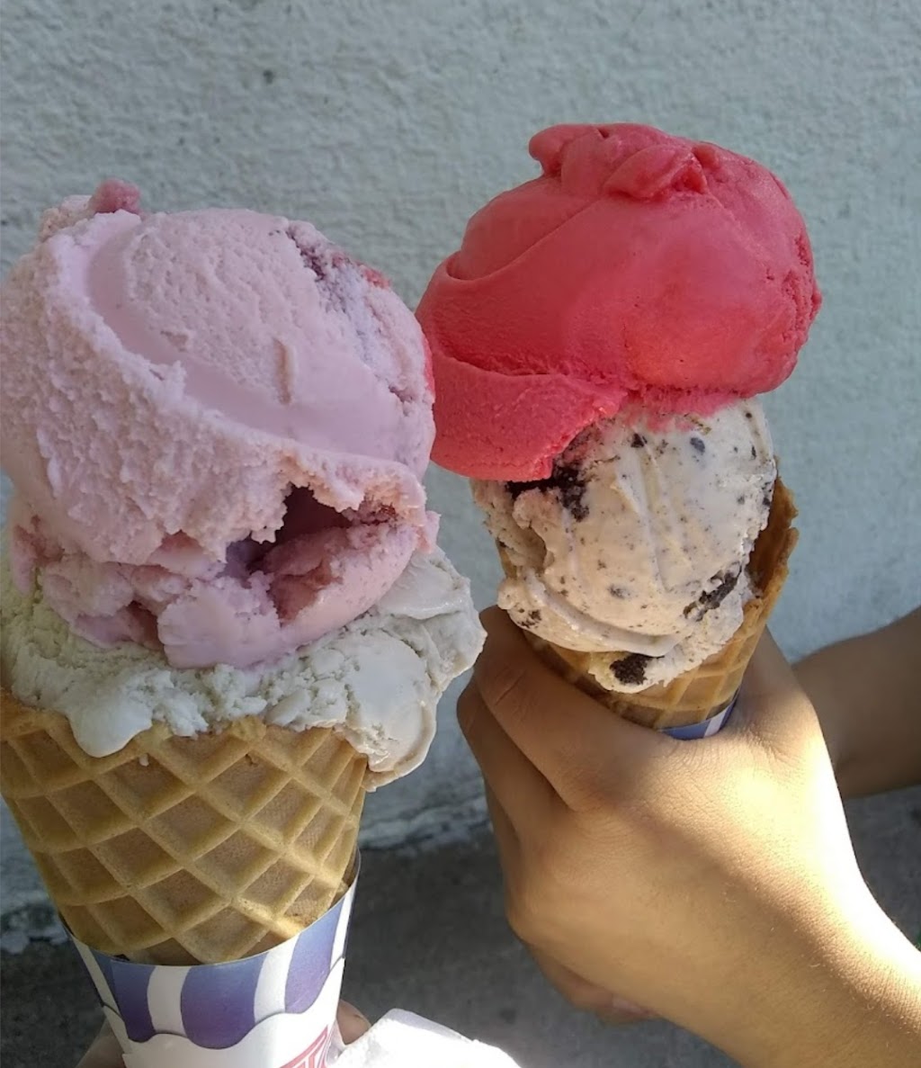 Dars Double Scoop | 1048 Rice St, St Paul, MN 55117, USA | Phone: (651) 489-2422